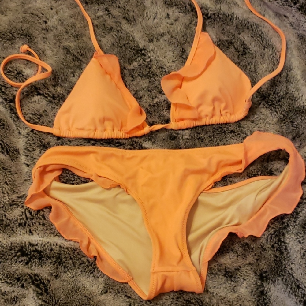 Victoria's Secret Ruffle triangle bikini set